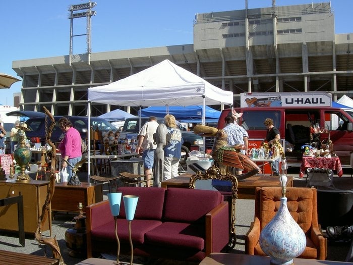 Long Beach Antique Market