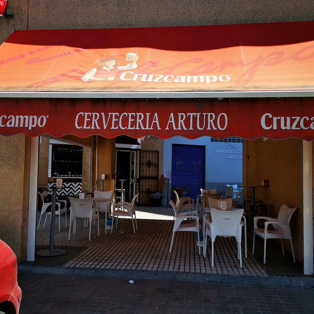 CERVECERÍA ARTURO 3