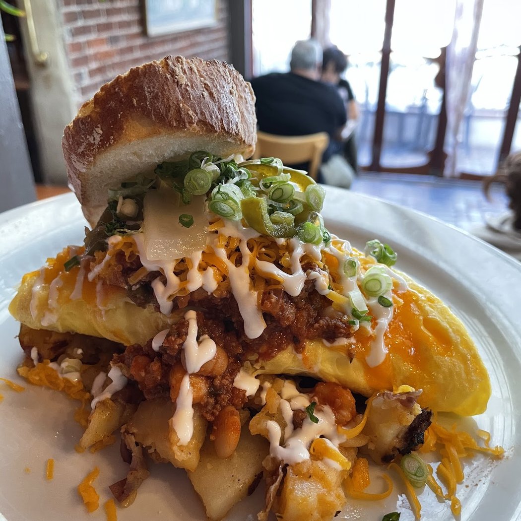 Karla's Restaurant & Bar 3