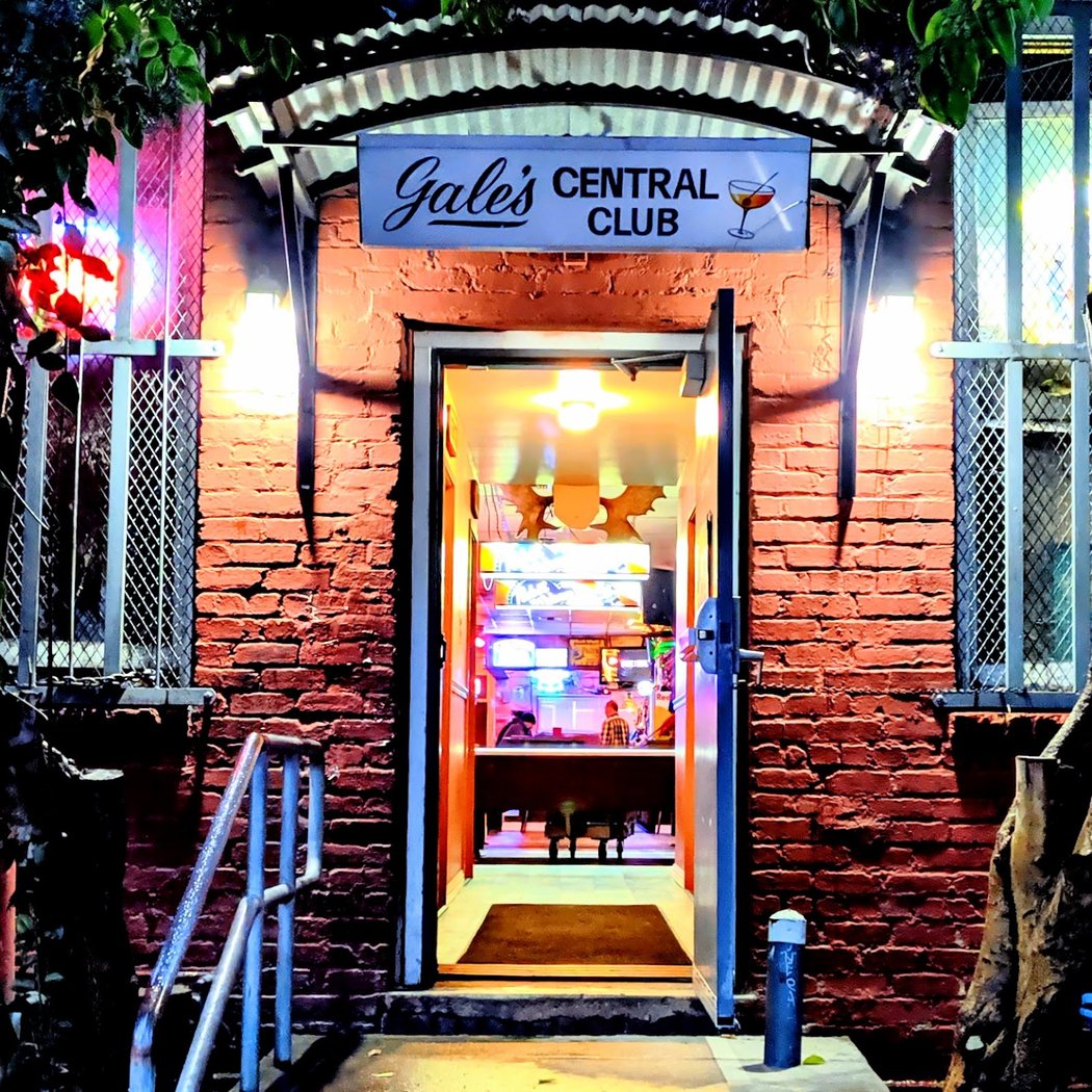 Gale's Central Club 1