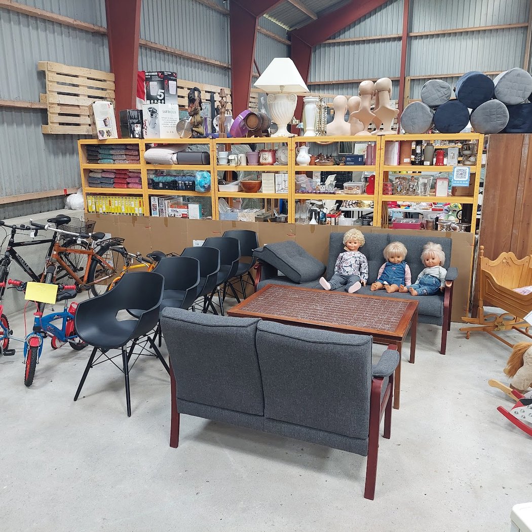 Flea Market 2