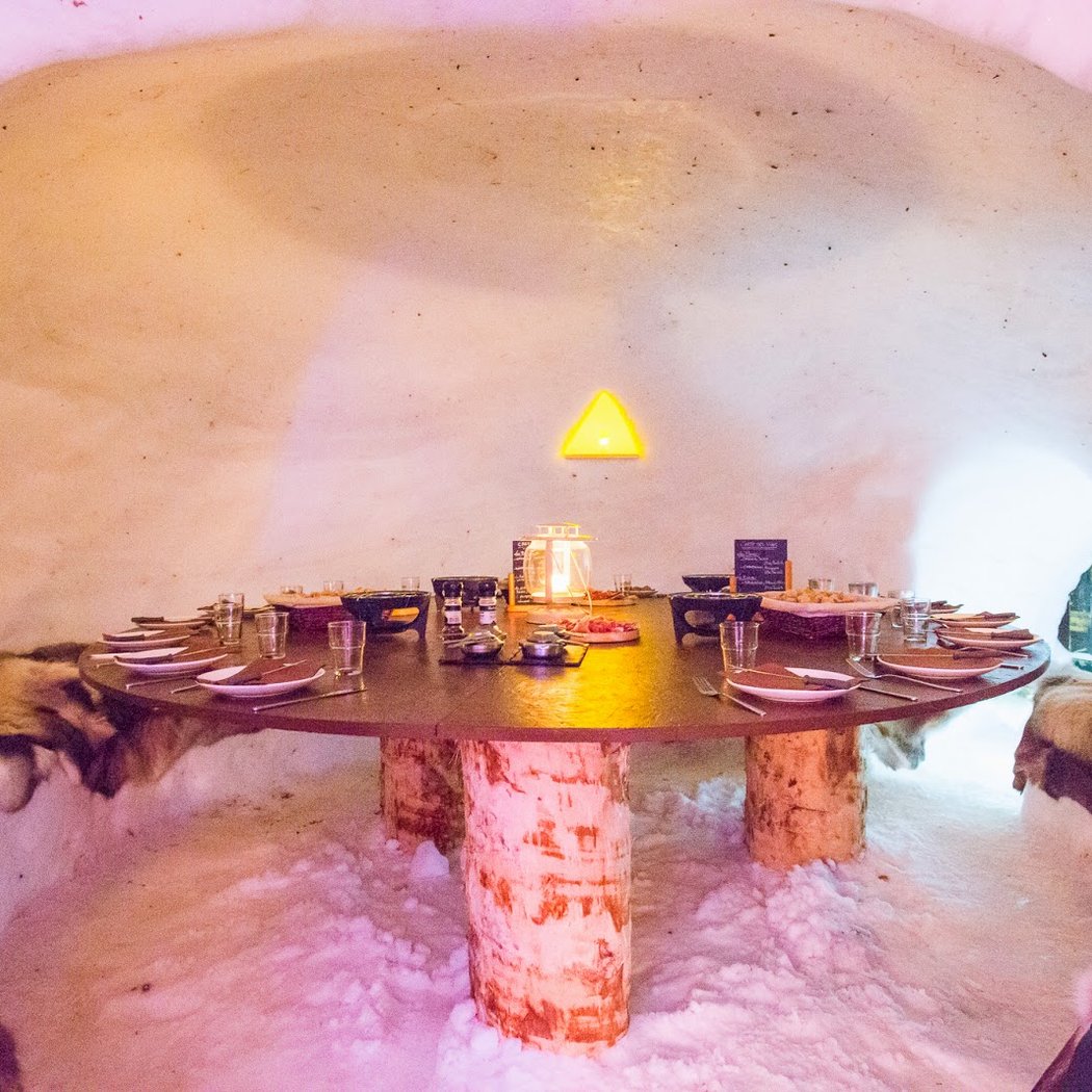 Village Igloo Blacksheep 1