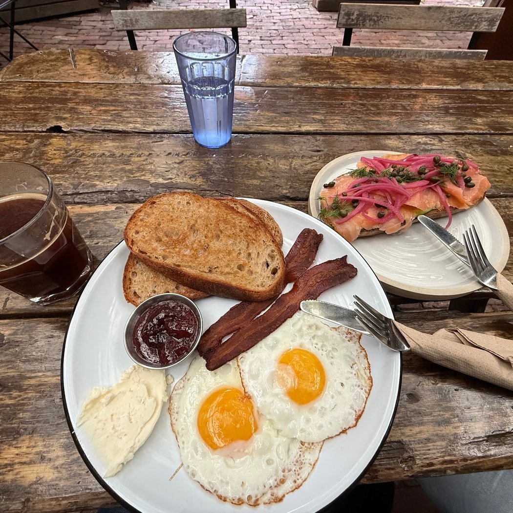 Stable Cafe 2
