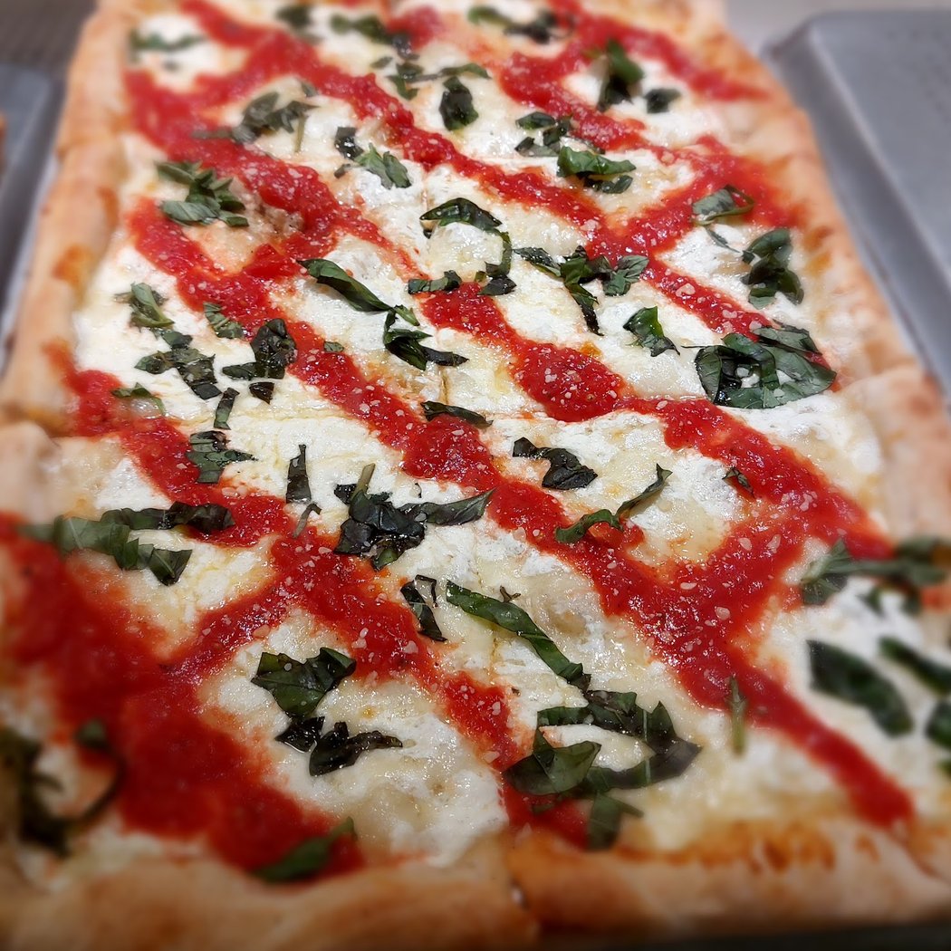 Tutto Mia Pizza Restaurant 3
