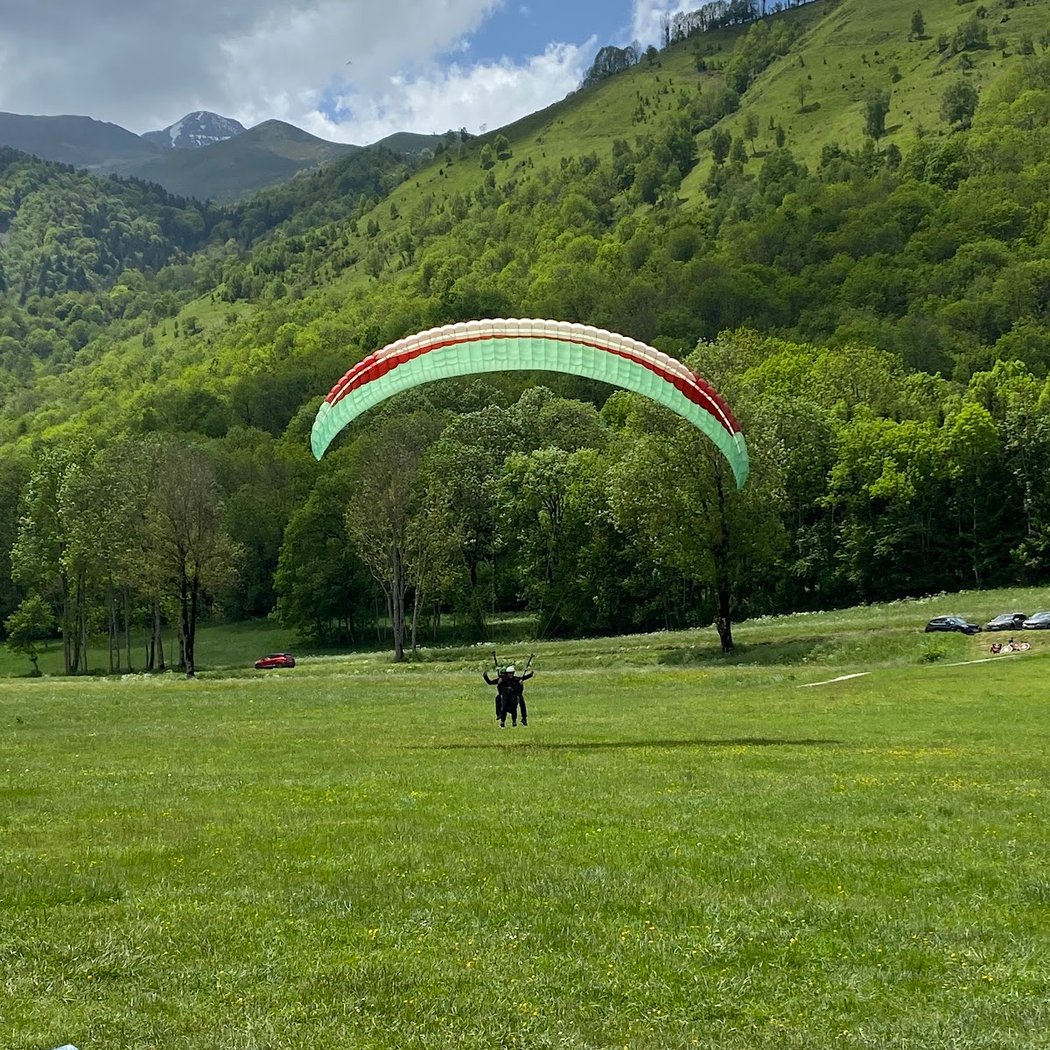 Virevolte École, Baptêmes Et Stages De Parapente, Loudenvielle, Pyrénées 2
