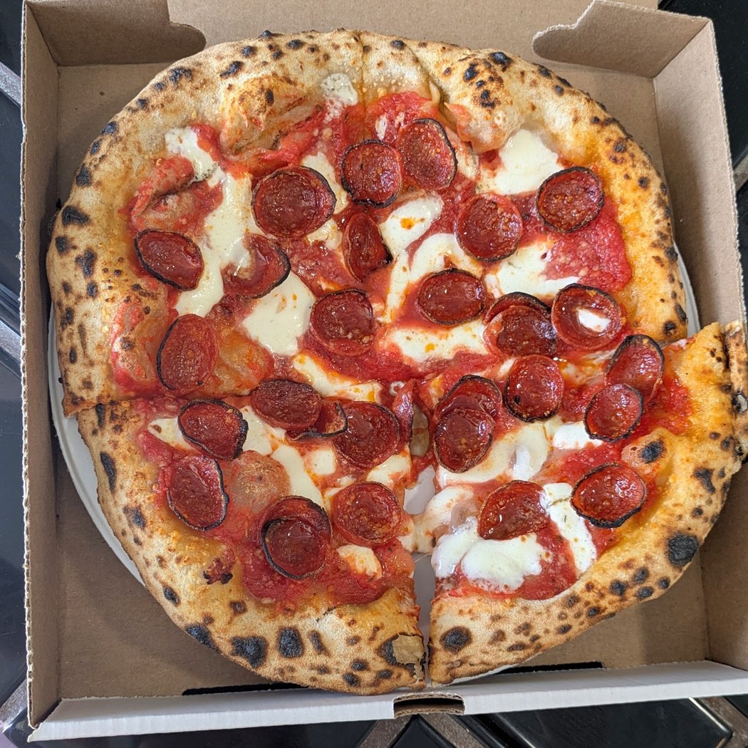 Seany Pizza (closed for the season) 3