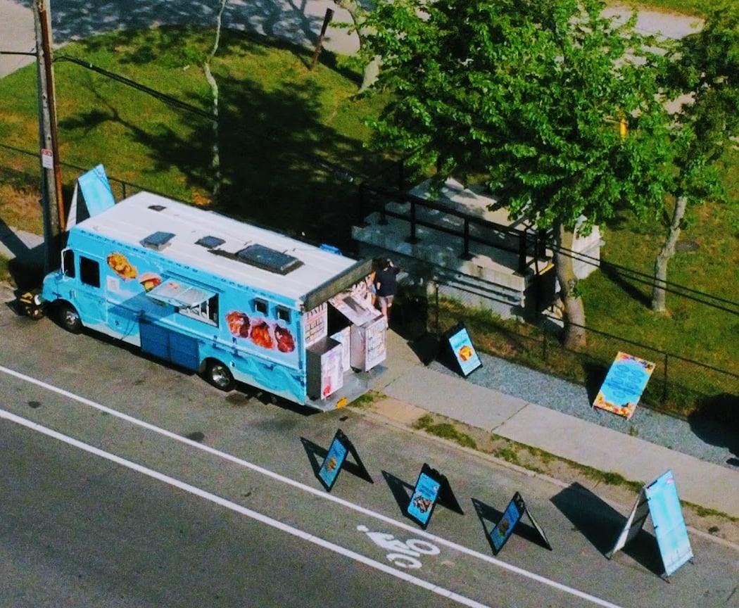 Breezy Dogs Food Truck 2