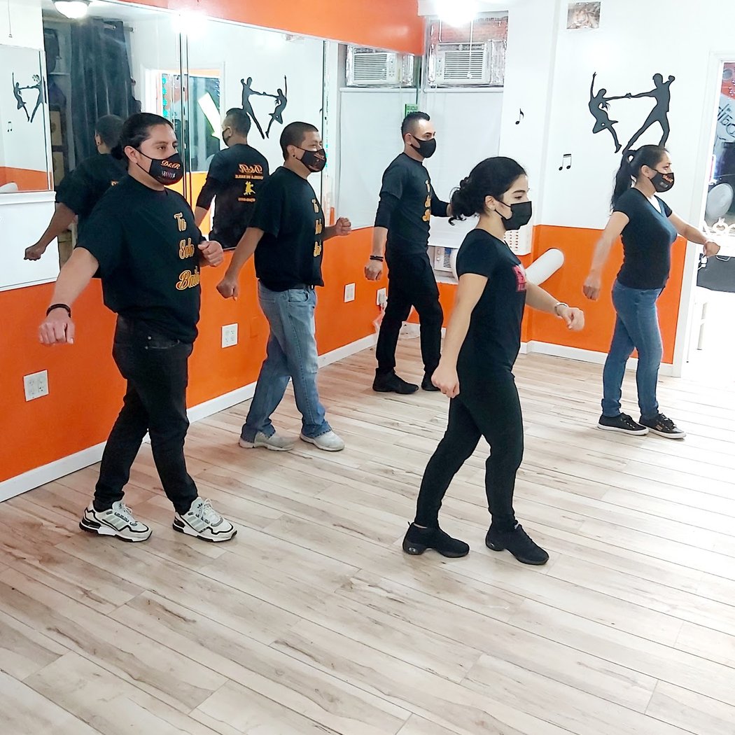 D&R ESCUELA DE BAILE 1