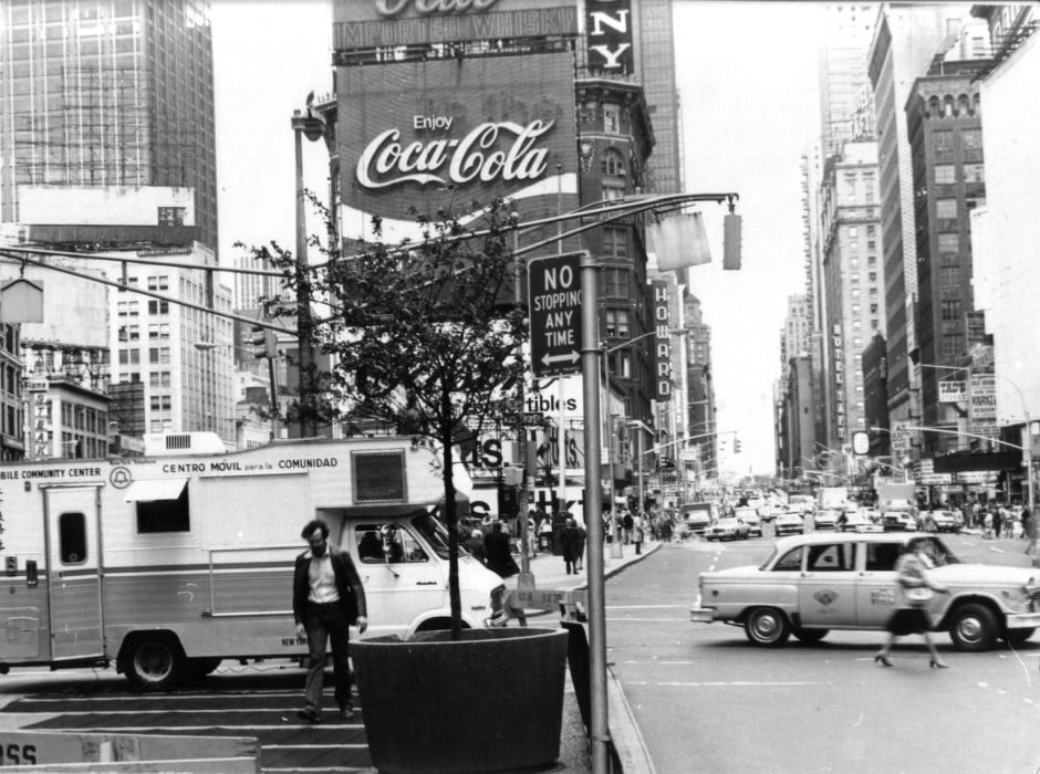 Max Neuhaus, “Times Square” 1