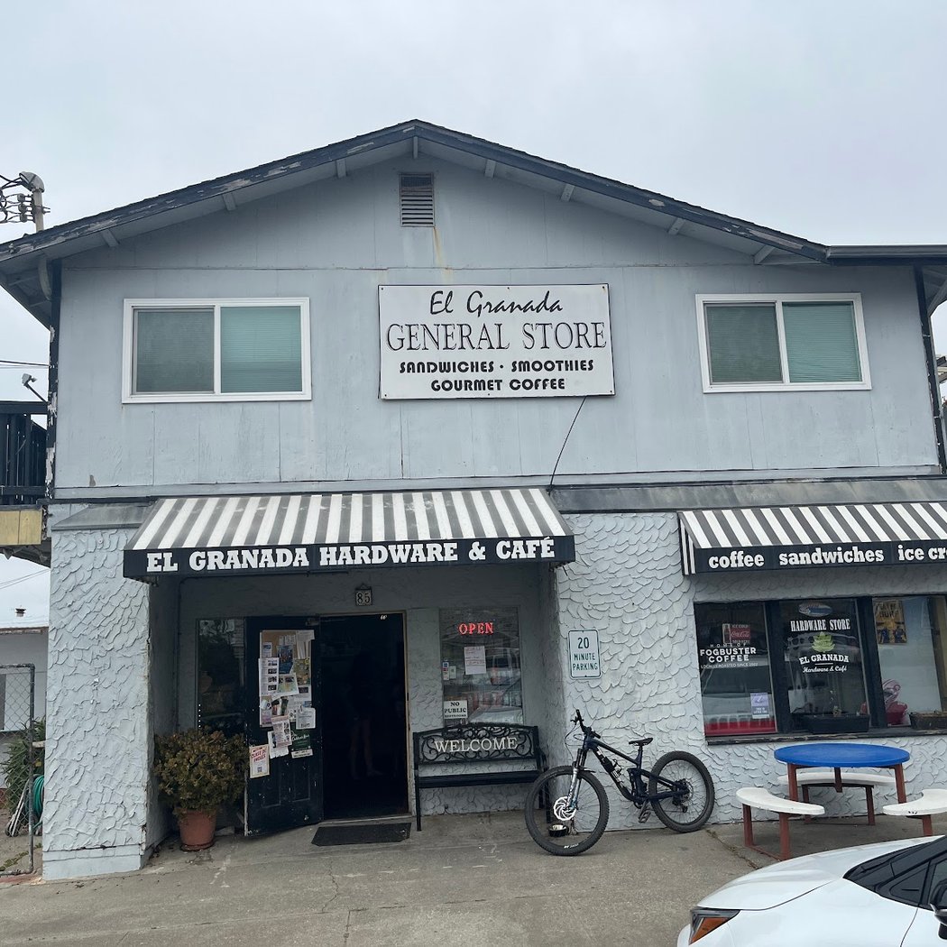 El Granada Hardware & Cafe 3