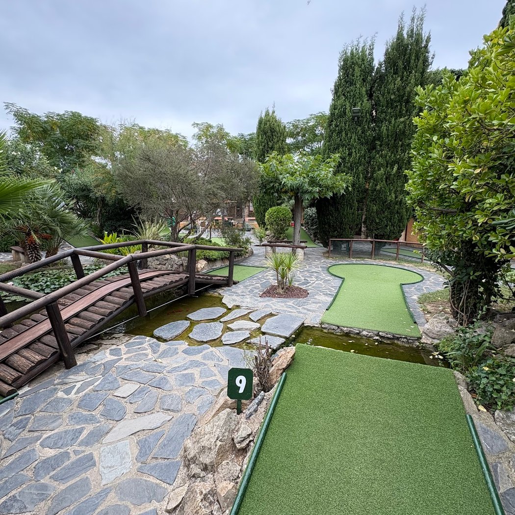 Minigolf Carmansó 3
