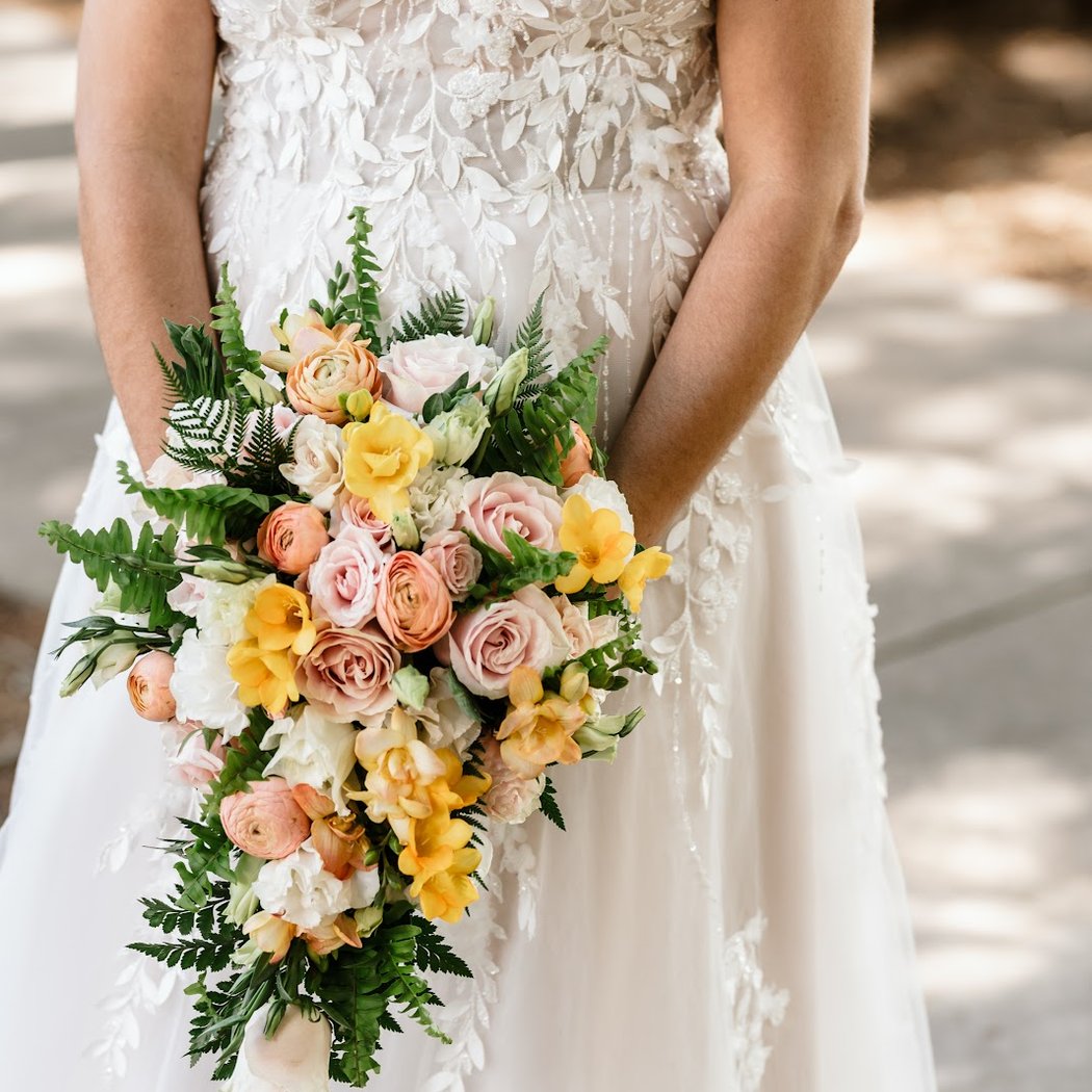 A Love's In Bloom 1