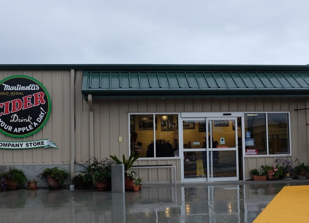 Martinelli's Company Store 2