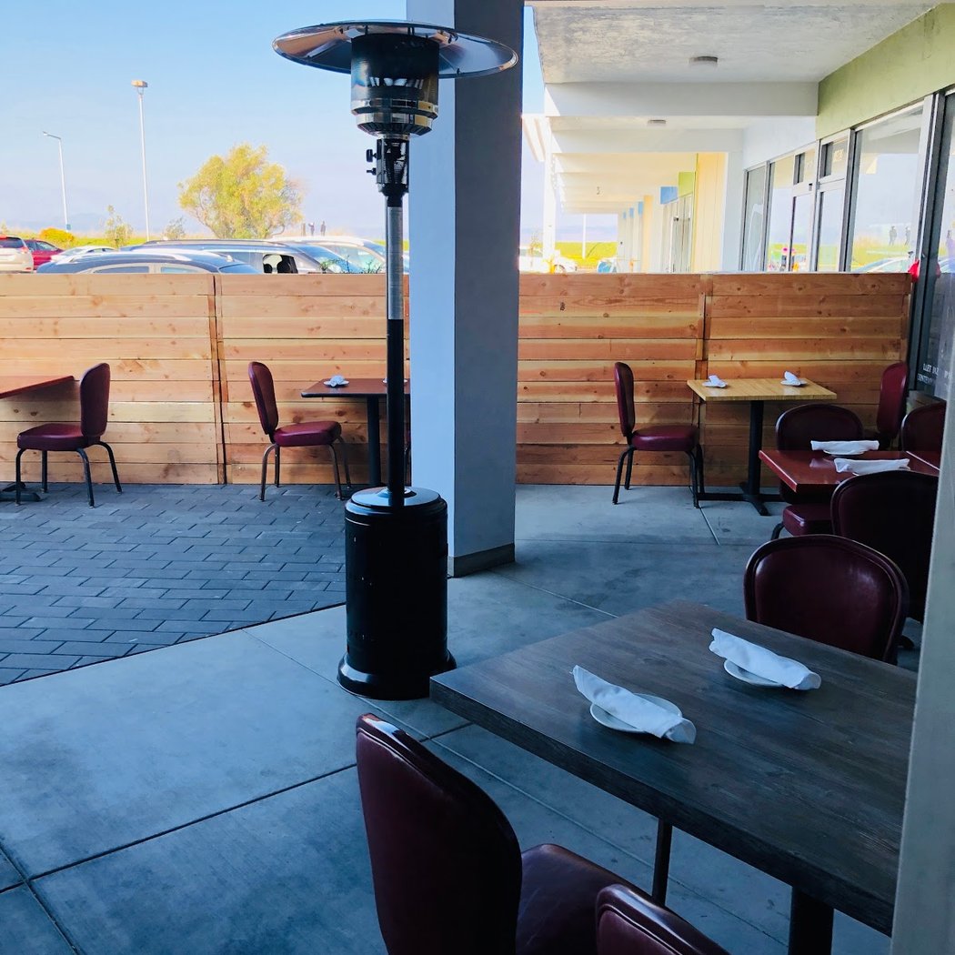 Bellini Bistro 2