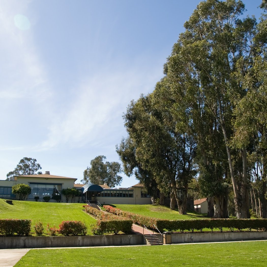 Touro University California 3
