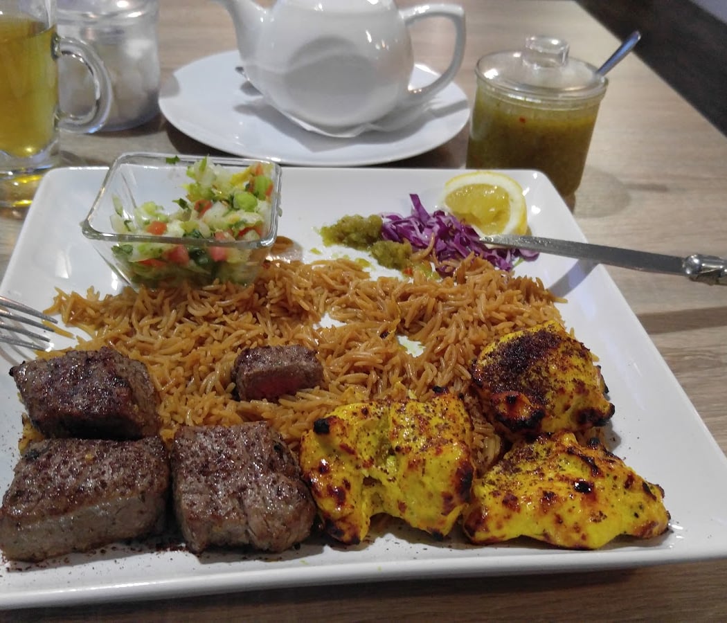Mazaa Kabob House 3