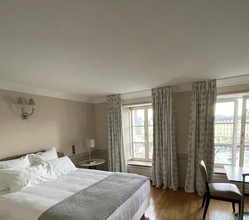 Hôtel de Londres · Hôtel à Fontainebleau 3