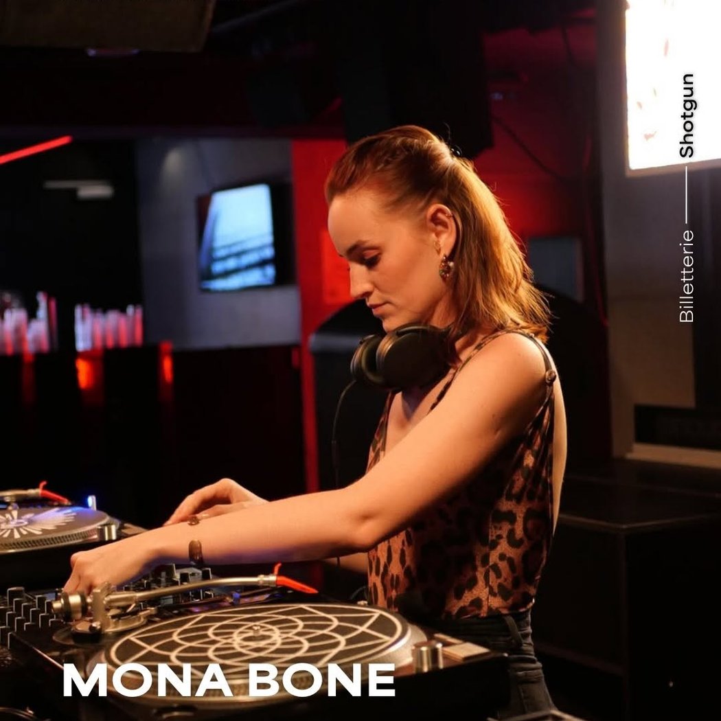 Disco and House Party with La Config, Carlos Willengton & Mona Bone 1