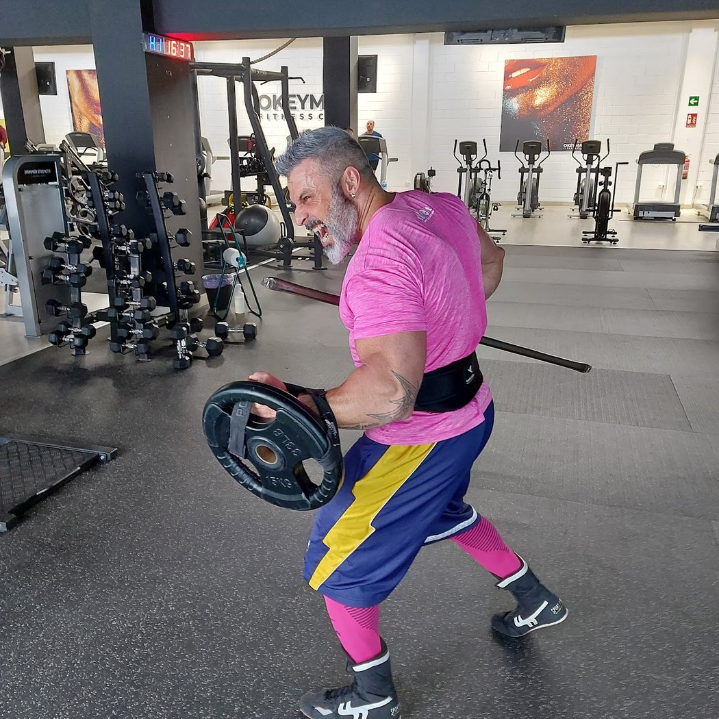 OKEYMAS Fitness Club 1