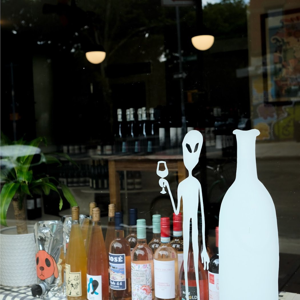 Earth People Wine & Spirits 3