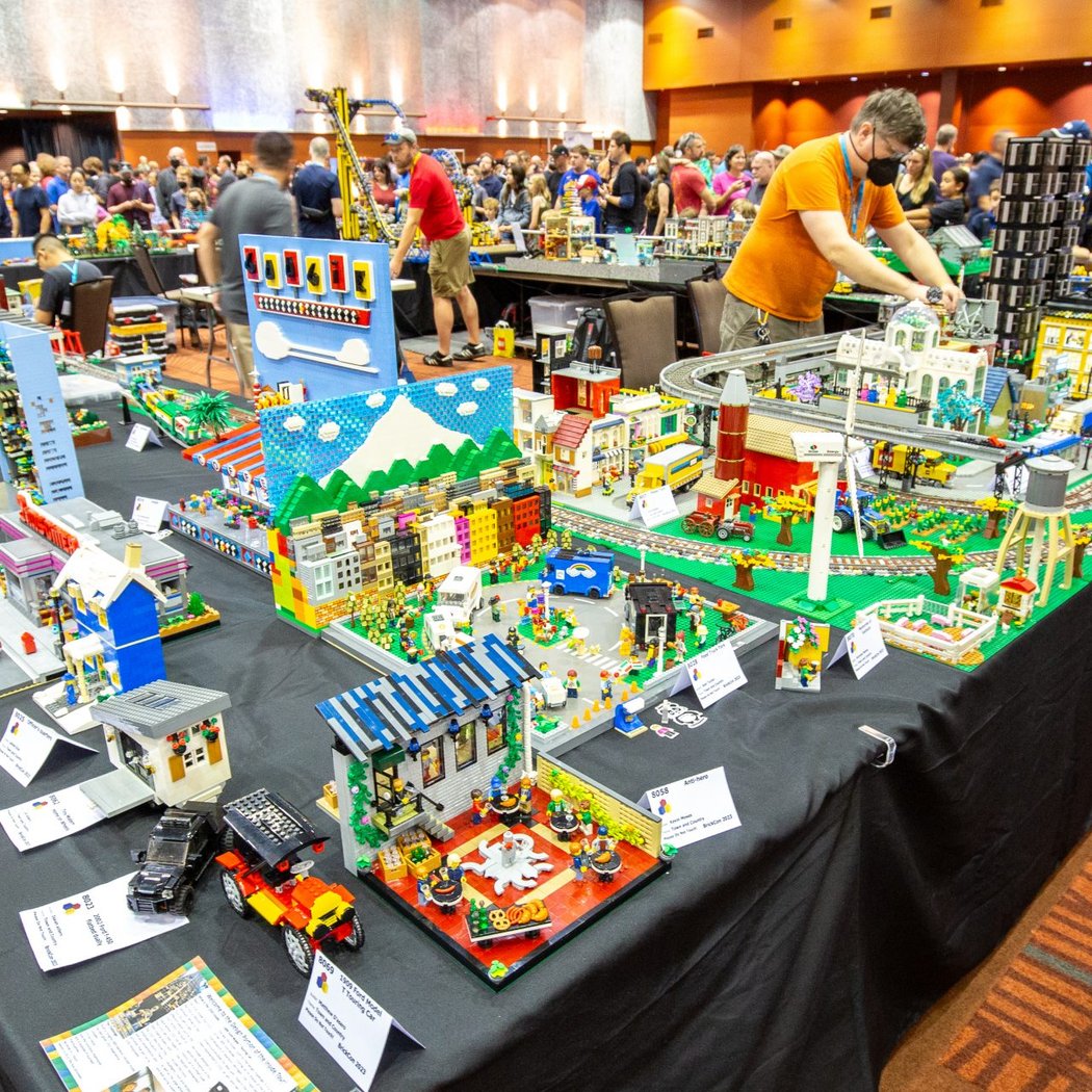 Brick Convention 1