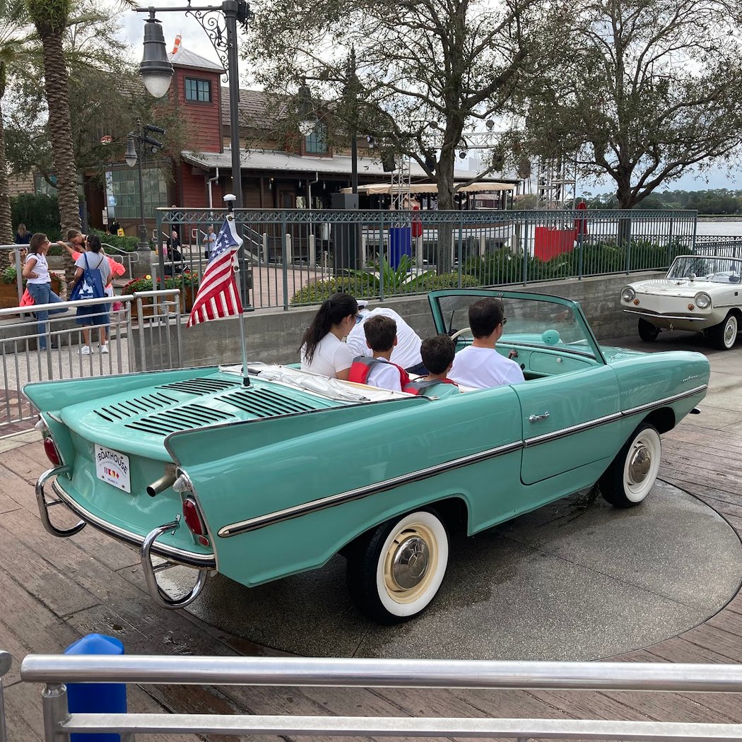 Vintage Amphicar Tours 3