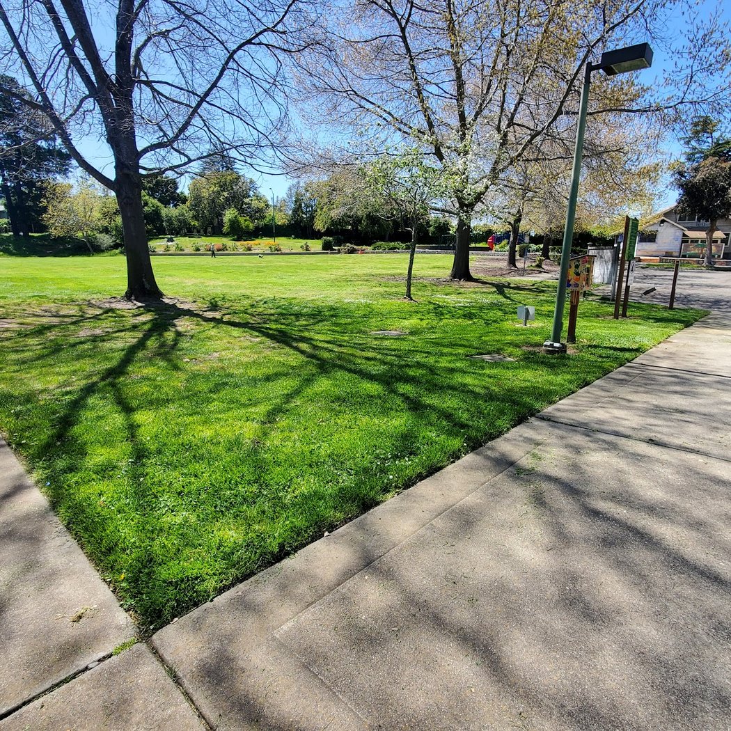 Redwood Heights Recreation Center 2