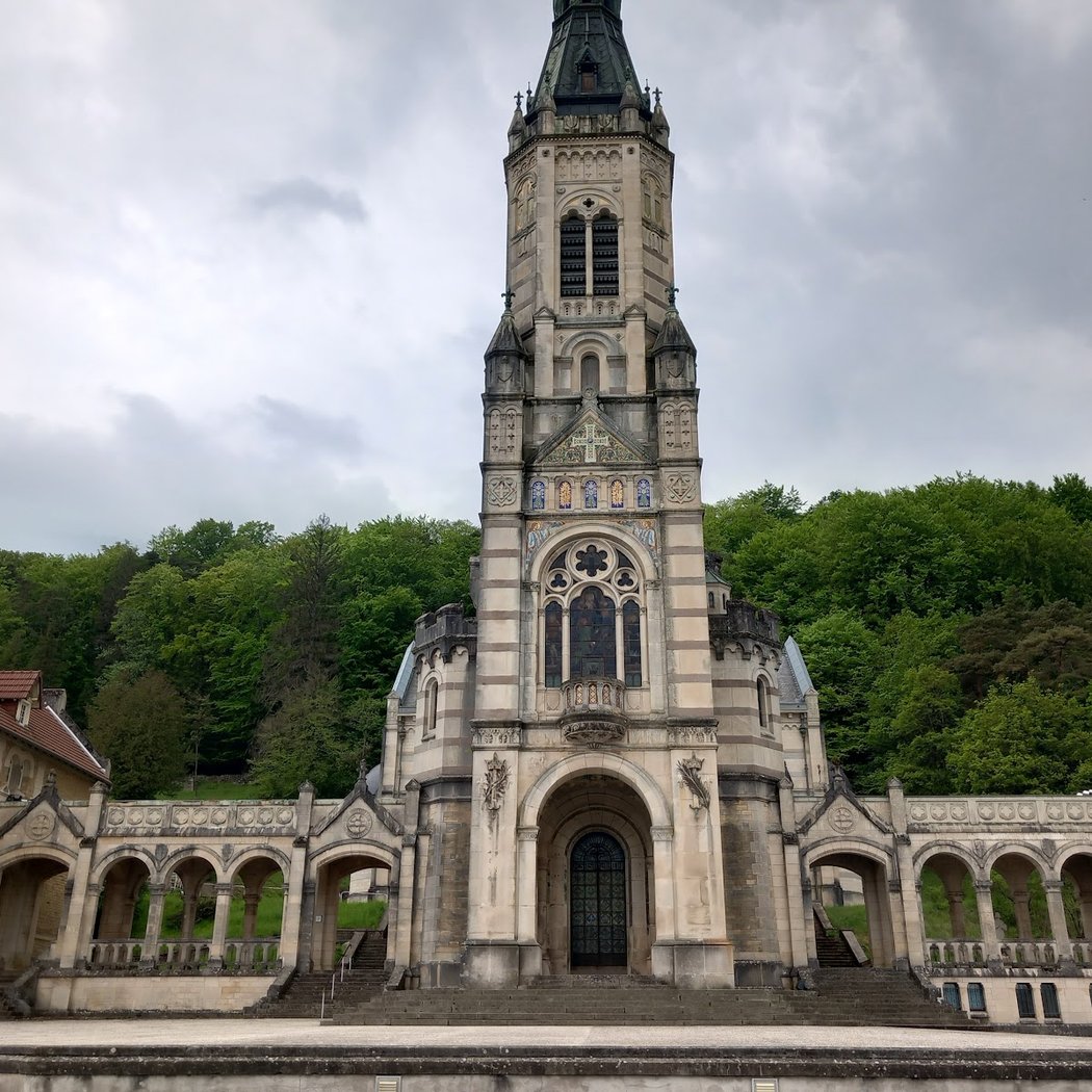 Basilique du Bois-Chenu 2