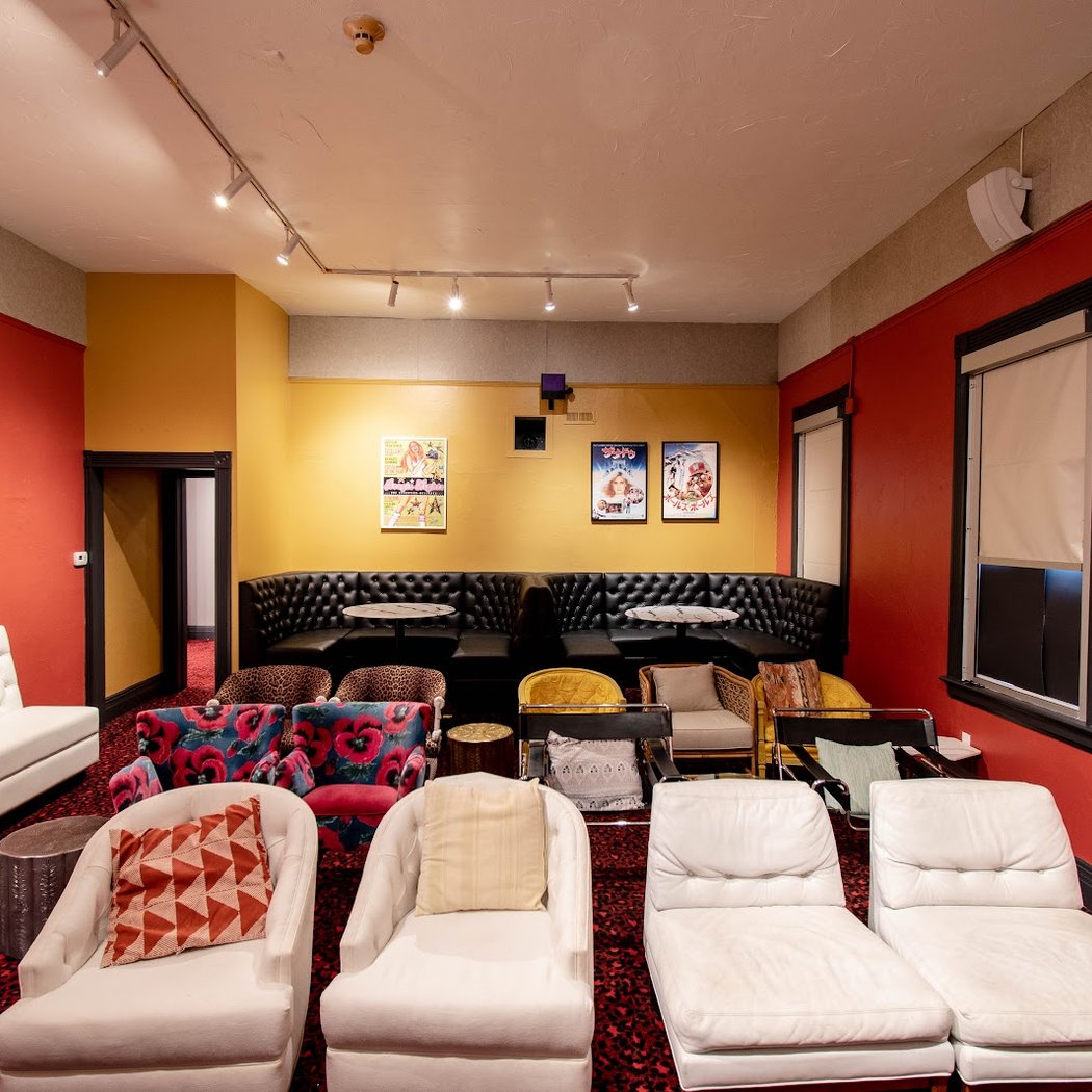 The Moviehouse 4
