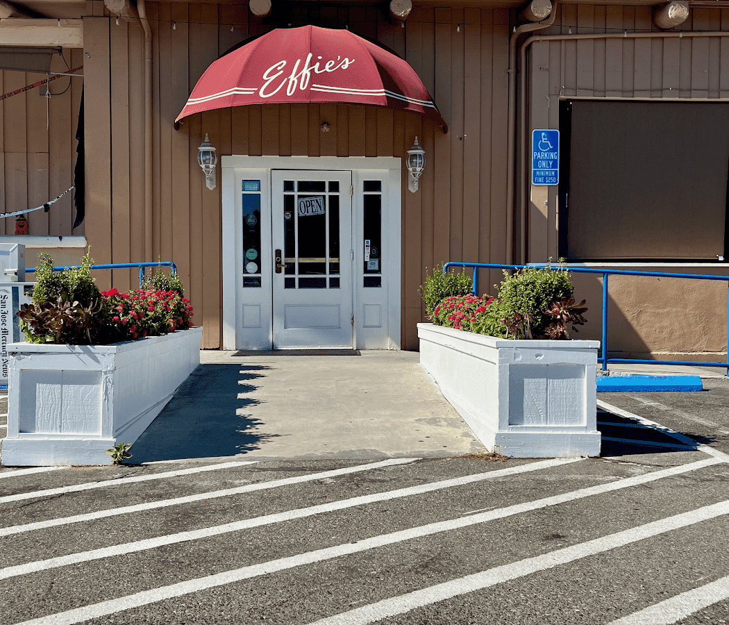 Effie's Restaurant & Bar 2