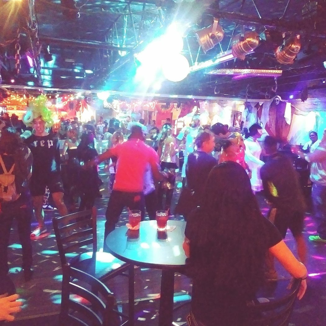 Club 1220 1