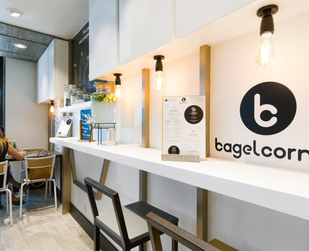 Bagel Corner - Bagels - Donuts - Café 2
