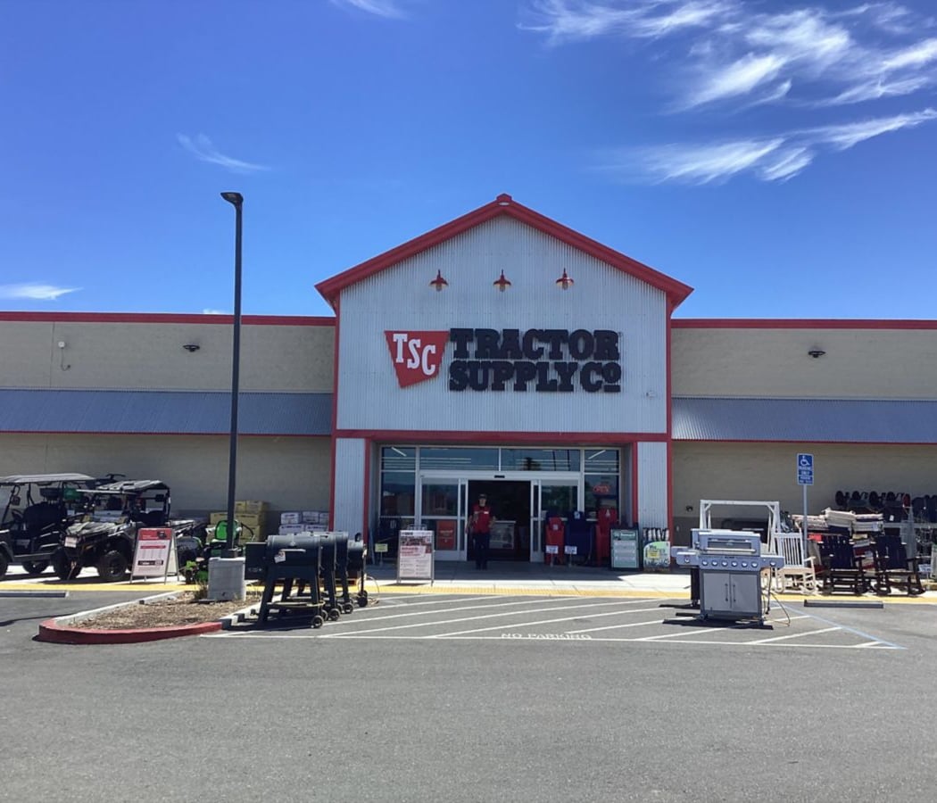 Tractor Supply Outreach/Adoption Event 1