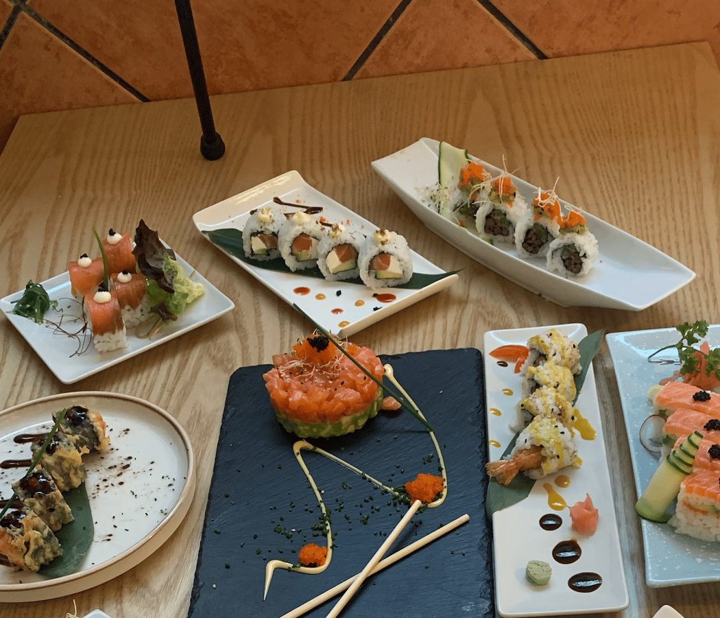 CLUB SUSHI BAR 3