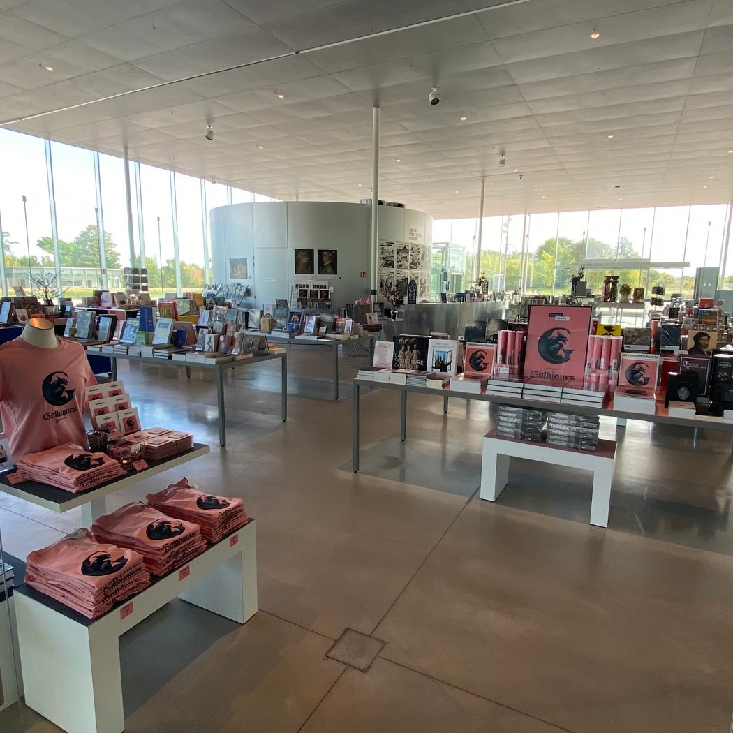 La librairie-boutique du Louvre-Lens 2