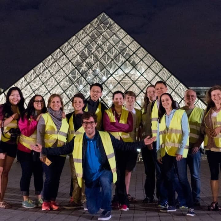 Visite guidée à vélo de Paris en soirée avec une heure de croisière en bateau 2
