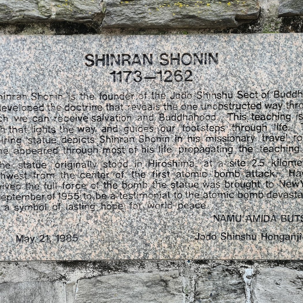 Shinran Shonin Statue 2