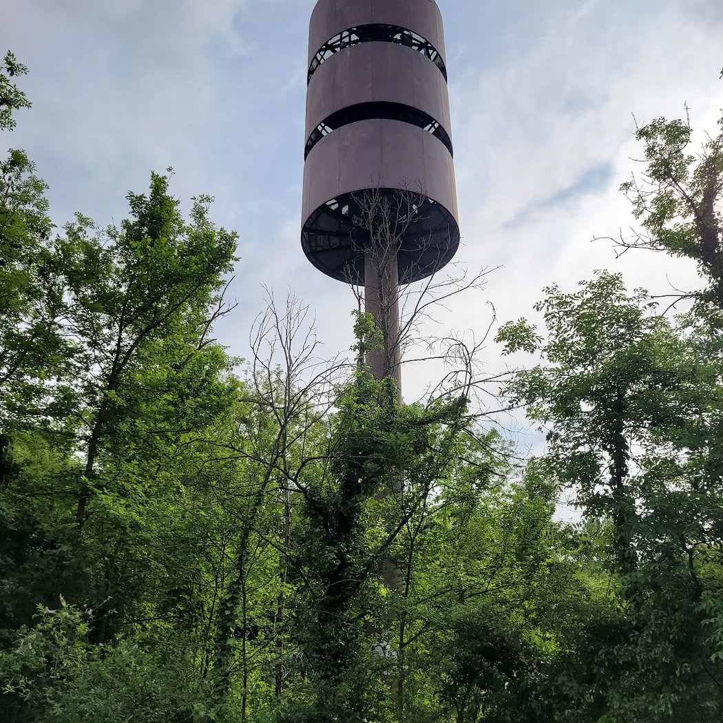 Tour Antenne abandonnée 2
