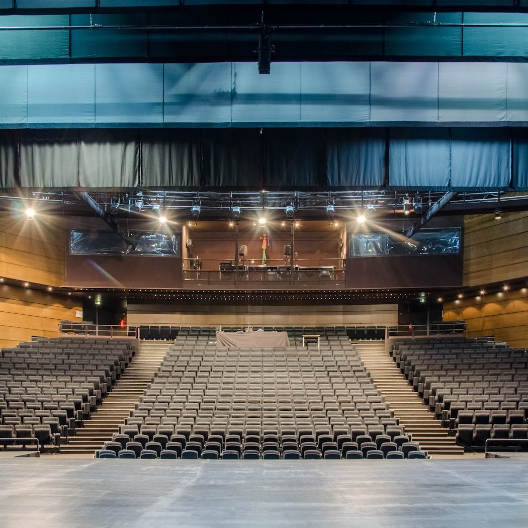 Agora Theater, national stage of Evry and Essonne 1
