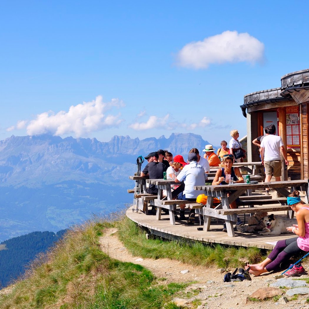 Refuge du Nid d'Aigle 1