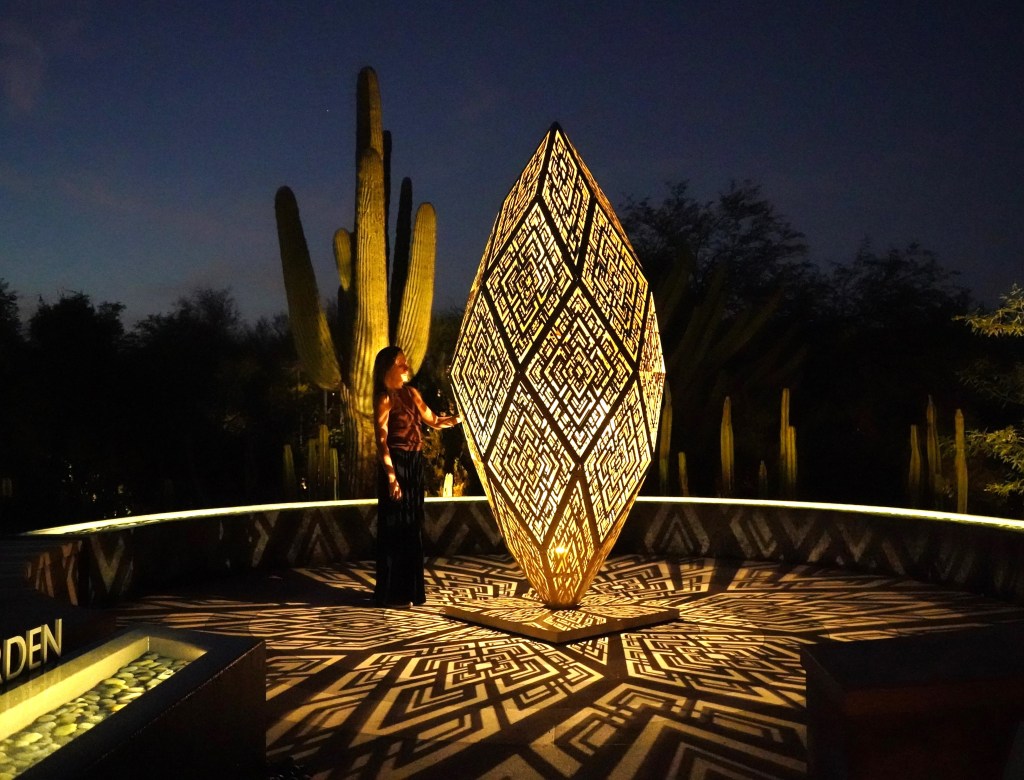 Patterns in Nature: LightForm HYBYCOZO 4