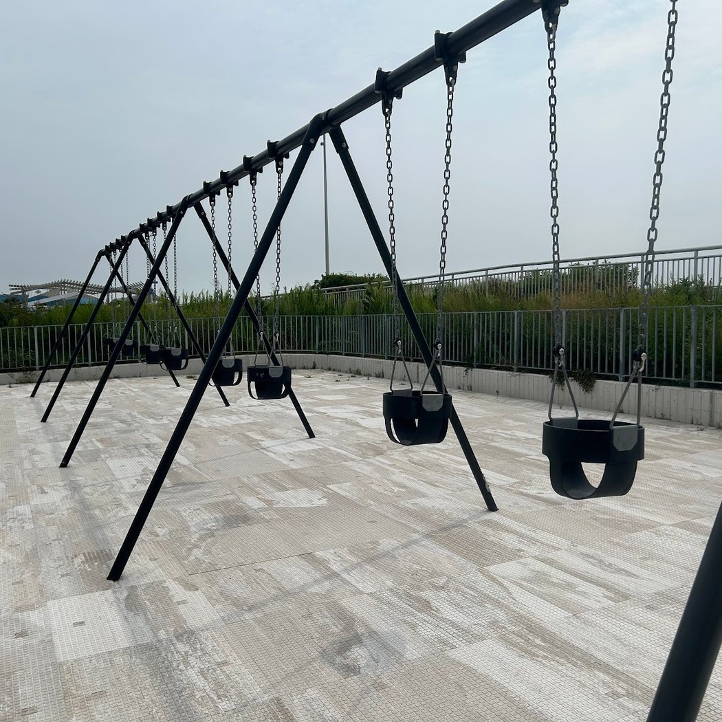 Beach 98 St Playground 3