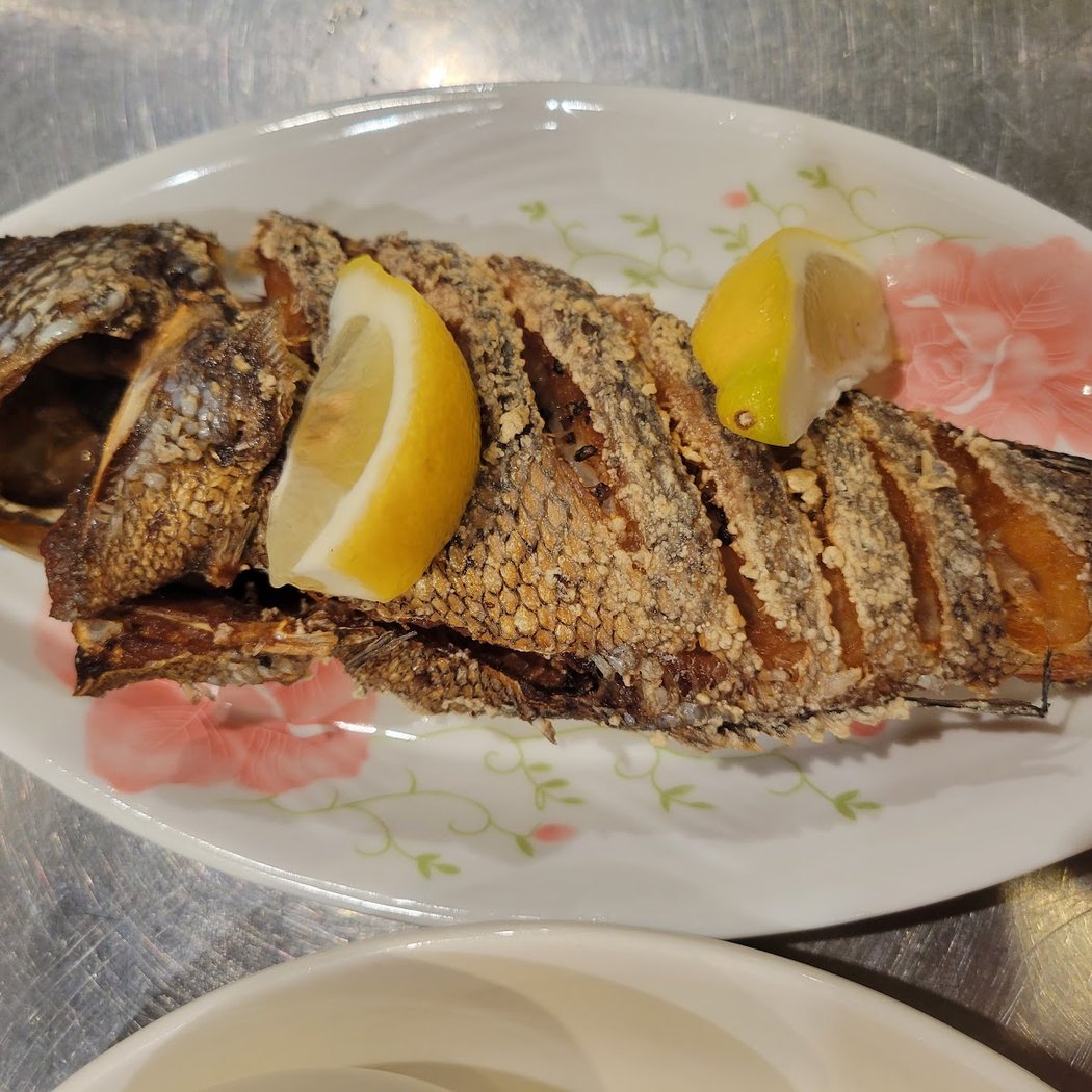 Wattli Bar & Kitchen 1