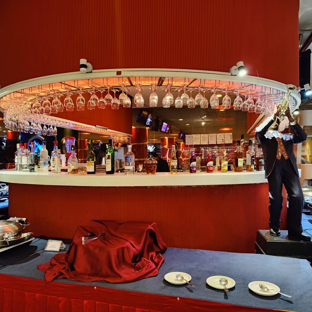 Amoeba Sports Bar 3