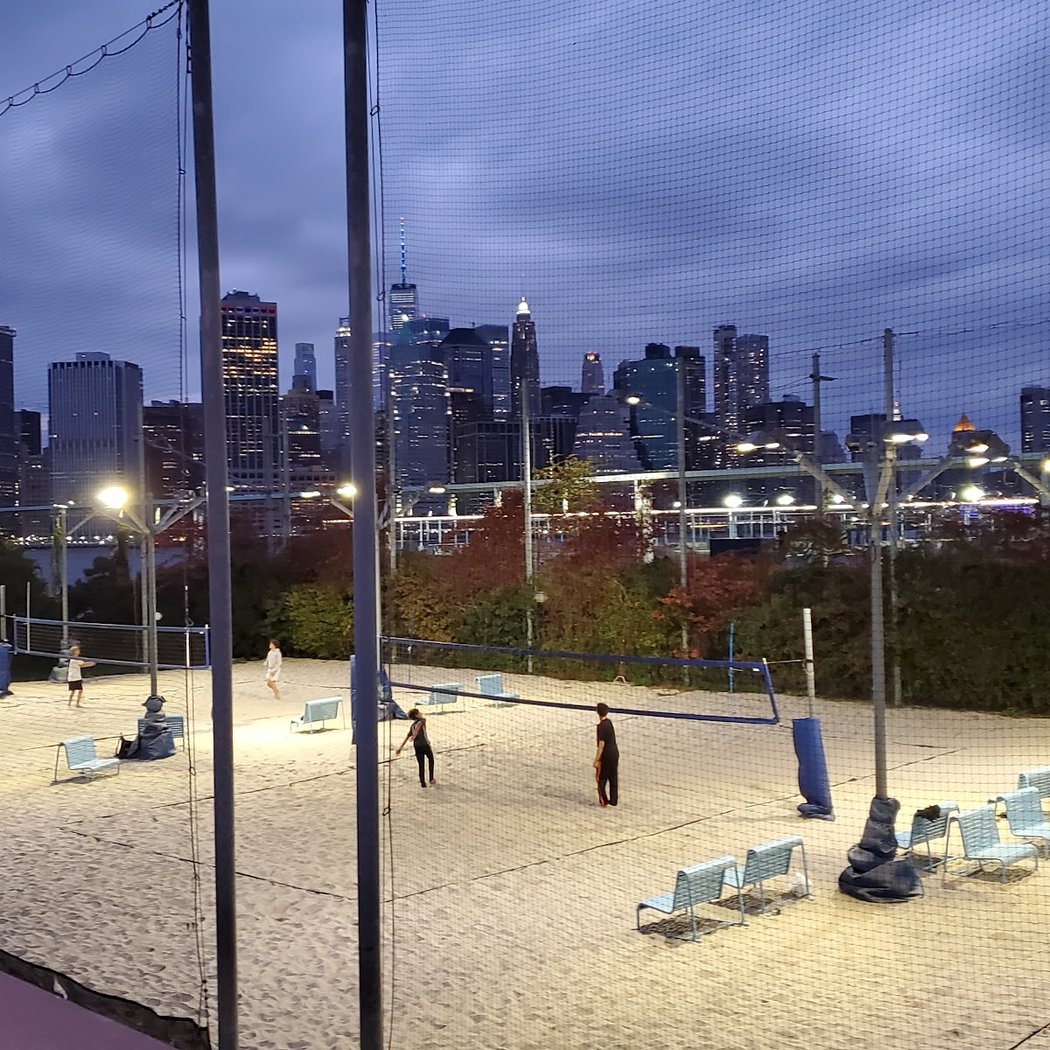 Brooklyn Bridge Park - Pier 6 - Beach Volleyball Courts 1