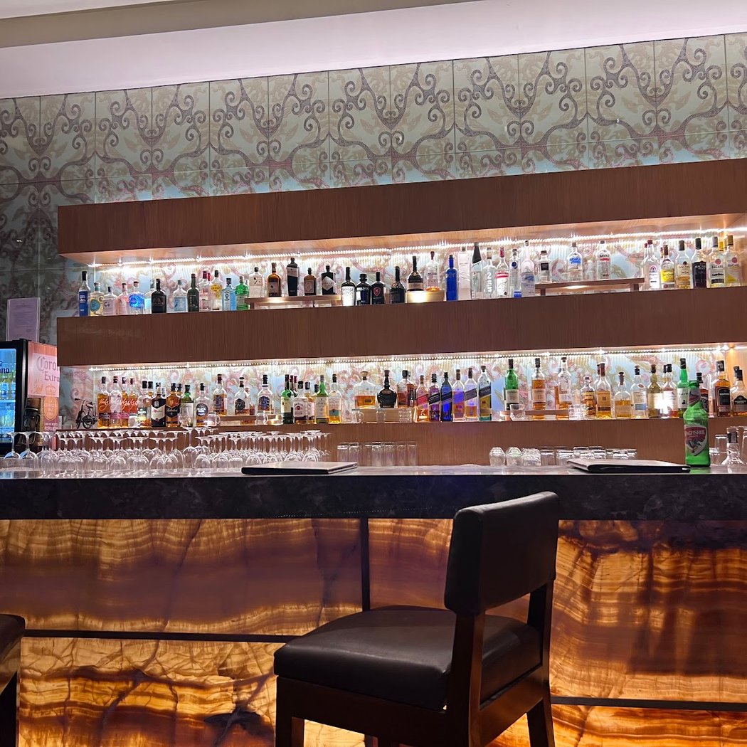 M Bar 3