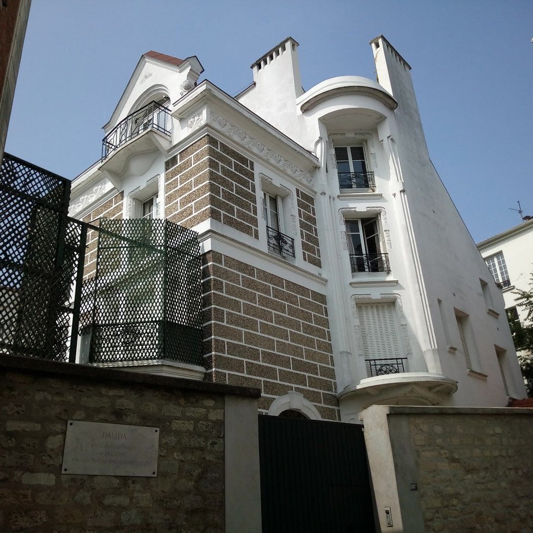 Rue d'Orchampt 2
