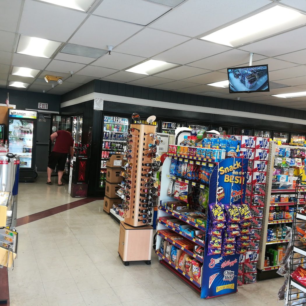 A & L Market 3