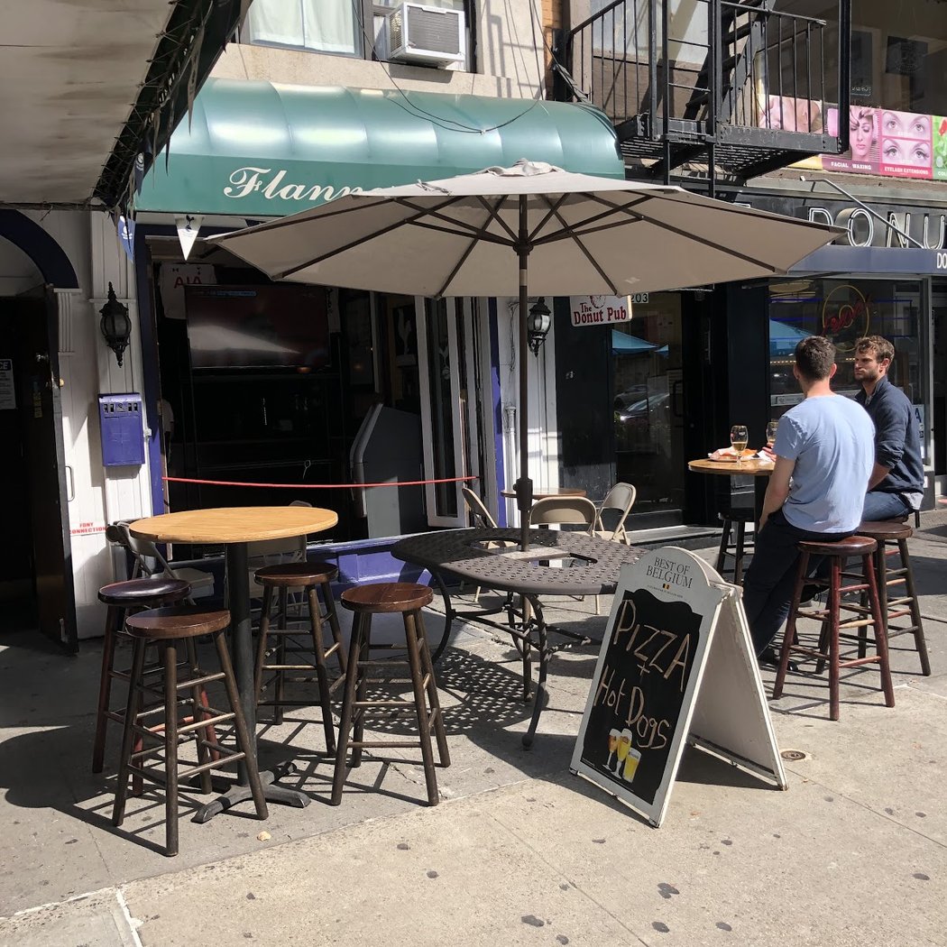 Flannerys Bar 2