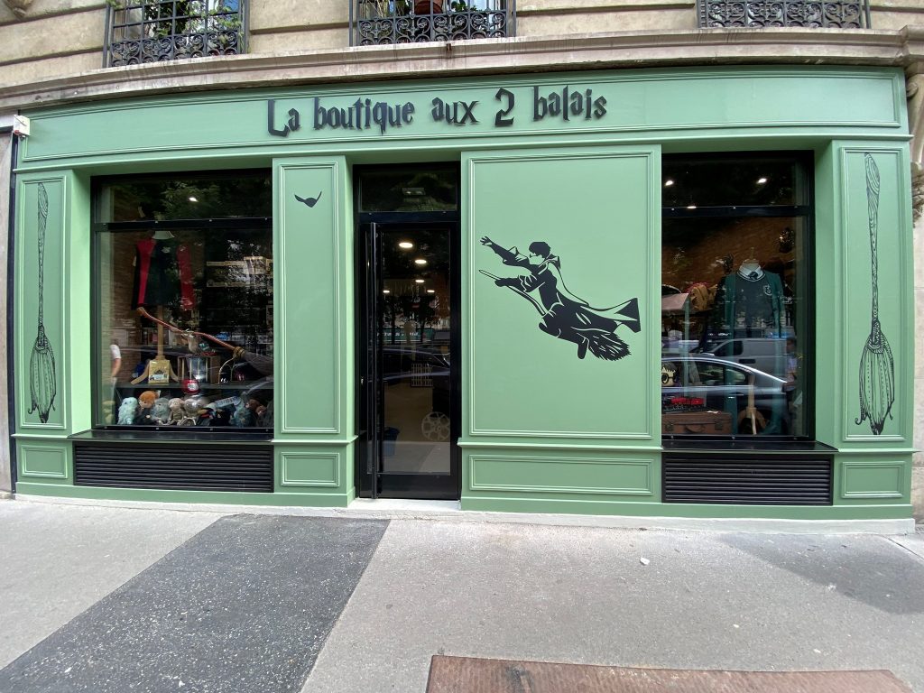 La Boutique Aux 2 Balais Paris 2